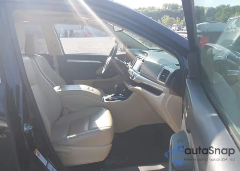 2015 Toyota Highlander Xle V6 z USA, uszkodzony, nr VIN 5TDJKRFH4FS149601